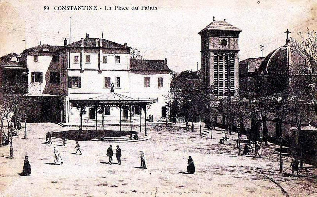 Constantine - La Place du Palais.jpg